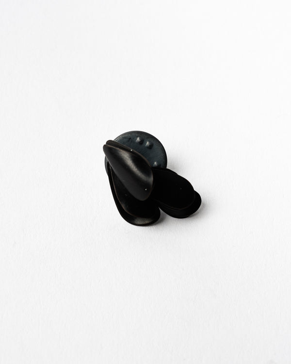 Liv Boyle — 'Mussel Aggregate IV' Brooch Pin
