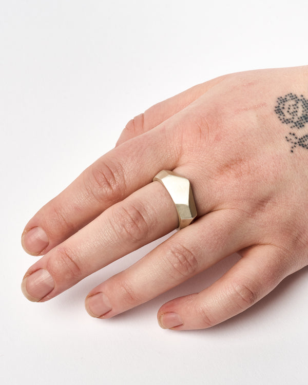 ZIPEI — 'Skylight Ring' in Silver