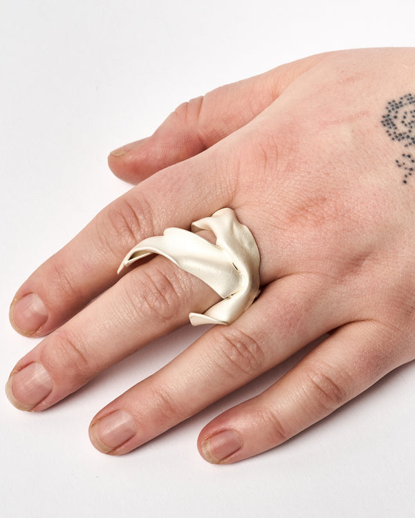 ZIPEI — ' Drape Ring'