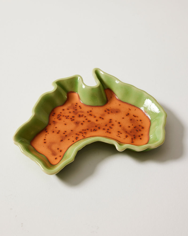 Christopher Plumridge  — 'Australia' Ceramic Dish in Terracotta and Green