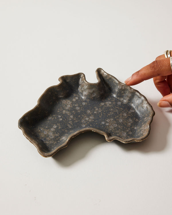 Christopher Plumridge  — 'Australia' Ceramic Dish in Black