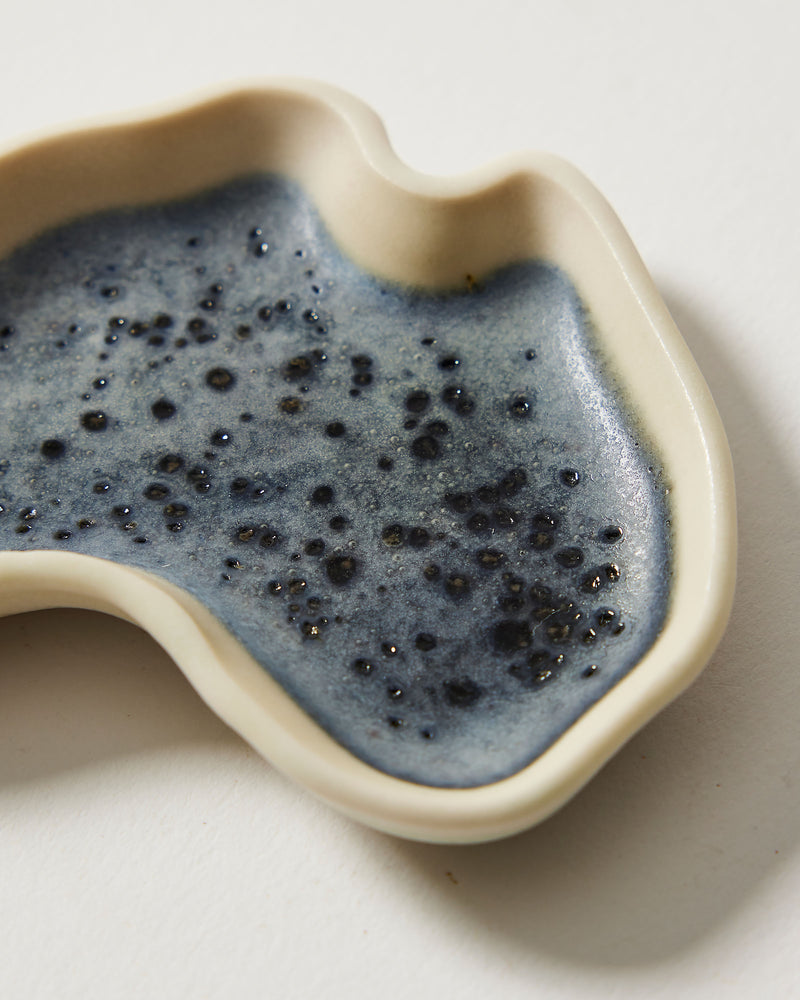 Christopher Plumridge  — Small 'Australia' Ceramic Dish in Black and White