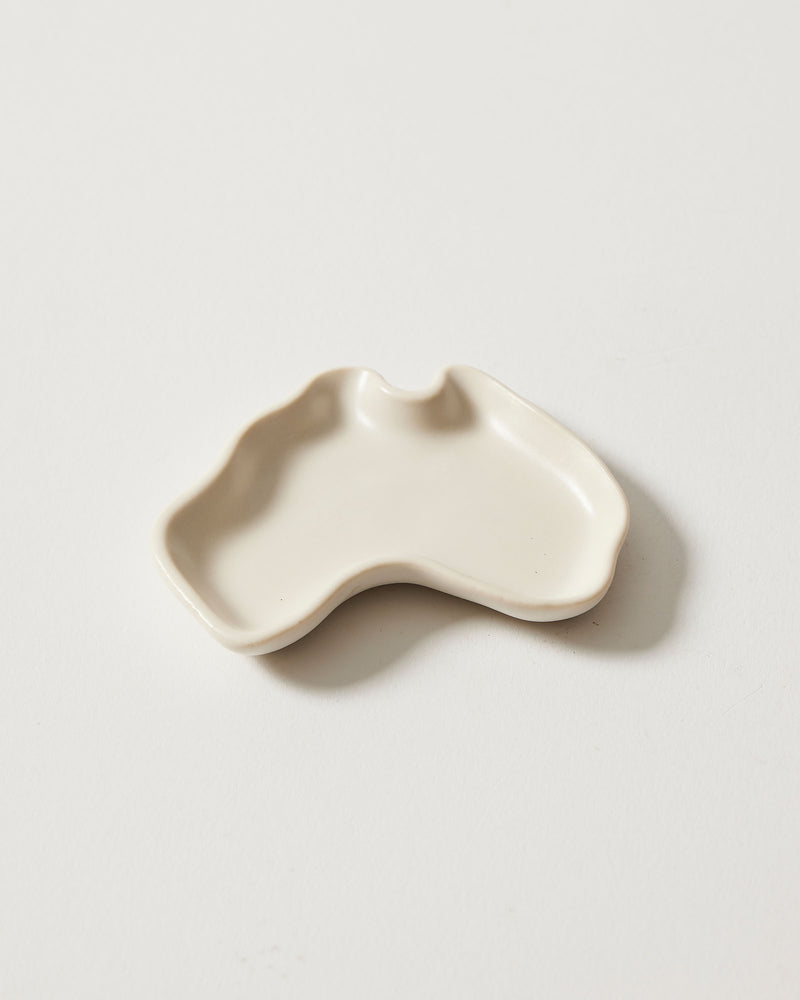 Christopher Plumridge  — Small 'Australia' Ceramic Dish in White