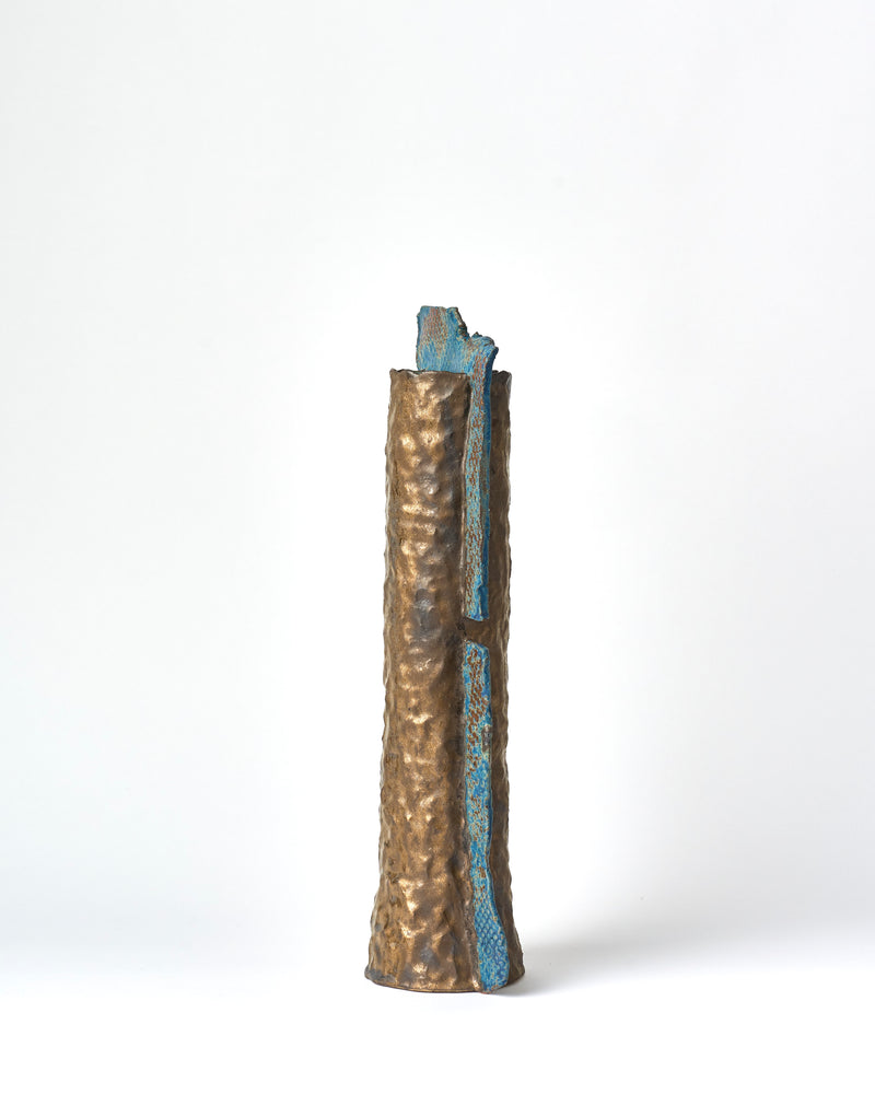 Em Frank  —   Torn (Medium), 2025