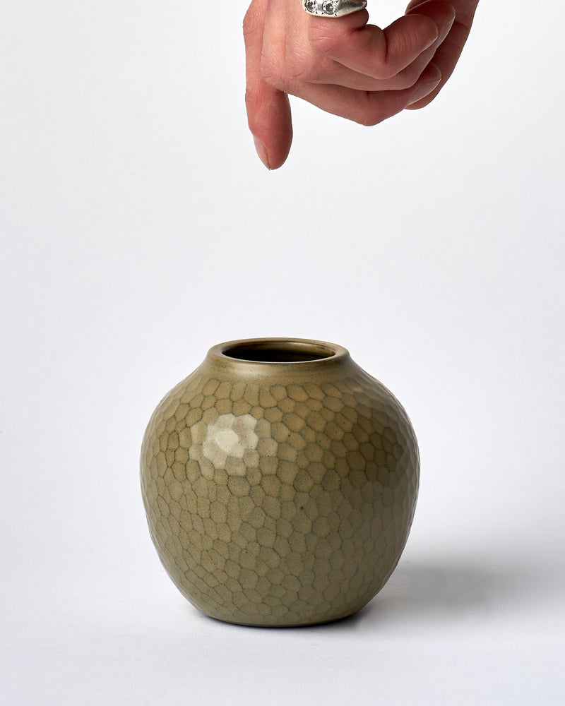 Asahi So —  Medium Carved Budvase in Taupe #1