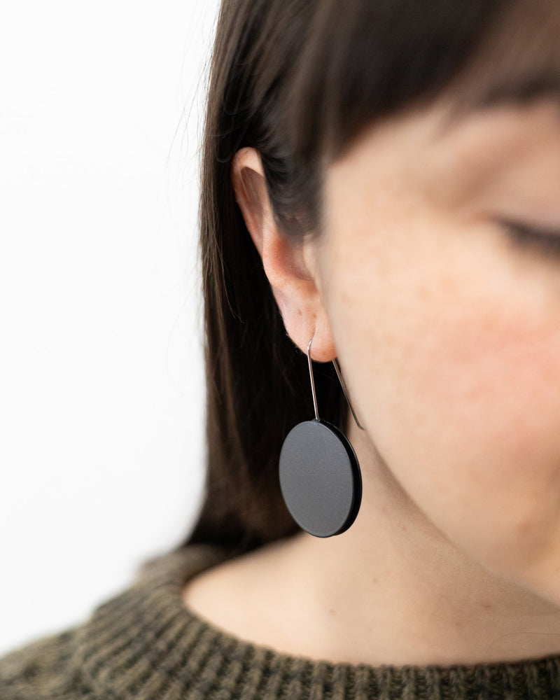 Ferro Forma —  Small Circle Earrings in Black Stainless Steel