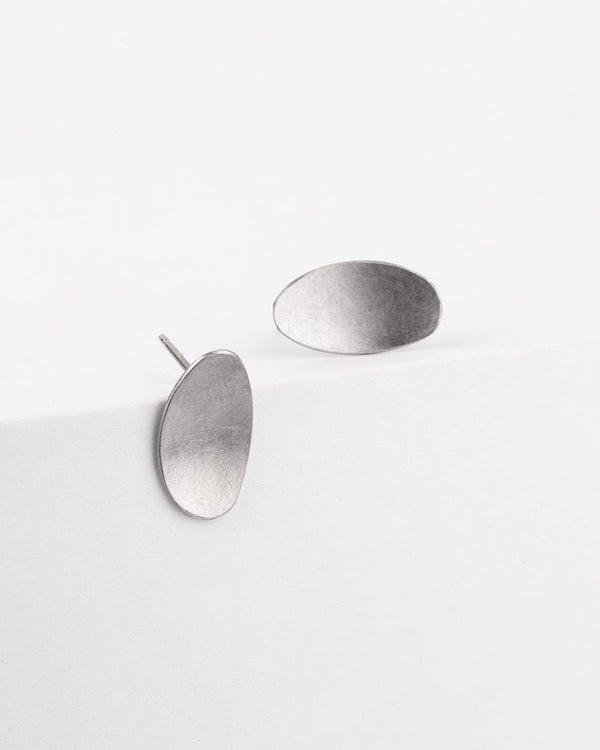 Ferro Forma — Small Oval Stud Earrings in Stainless Steel