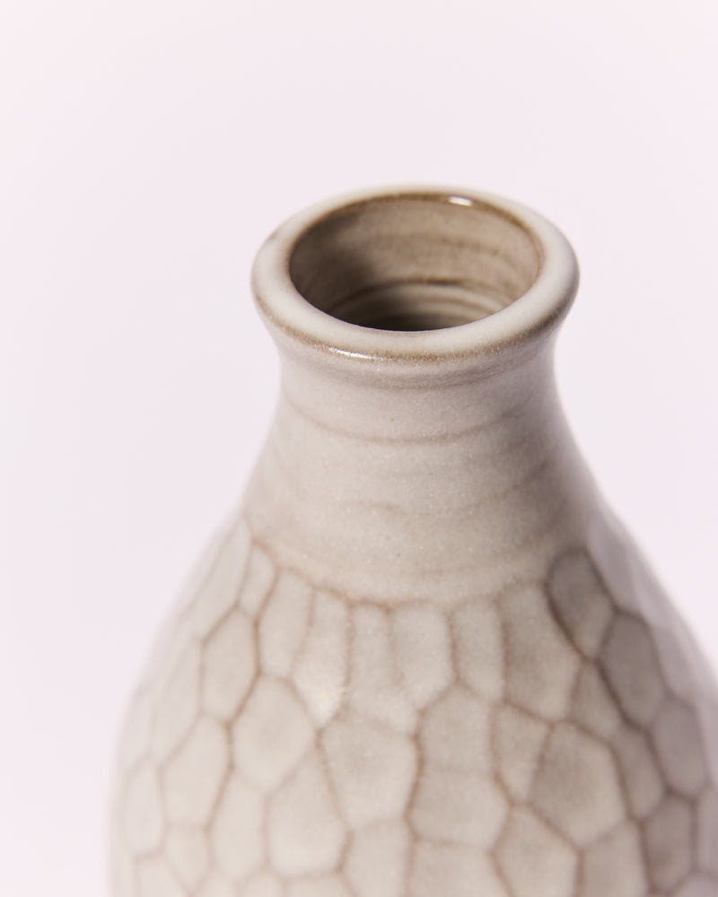 Asahi So —  Medium Carved Budvase in Misty White