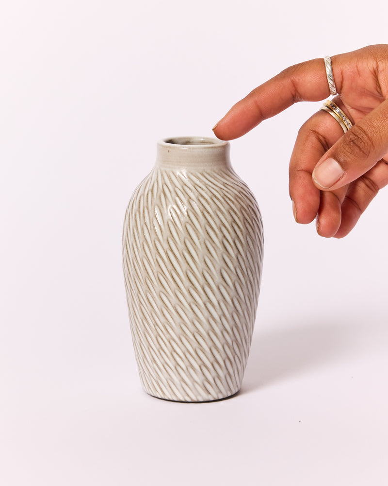 Asahi So —  Medium Carved Budvase in Misty White