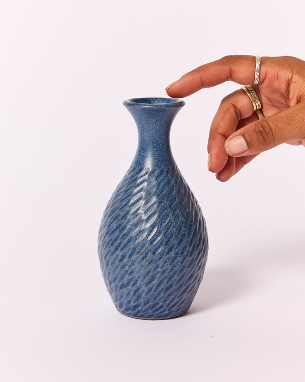 Asahi So —  Medium Carved Podvase in Cobalt Blue