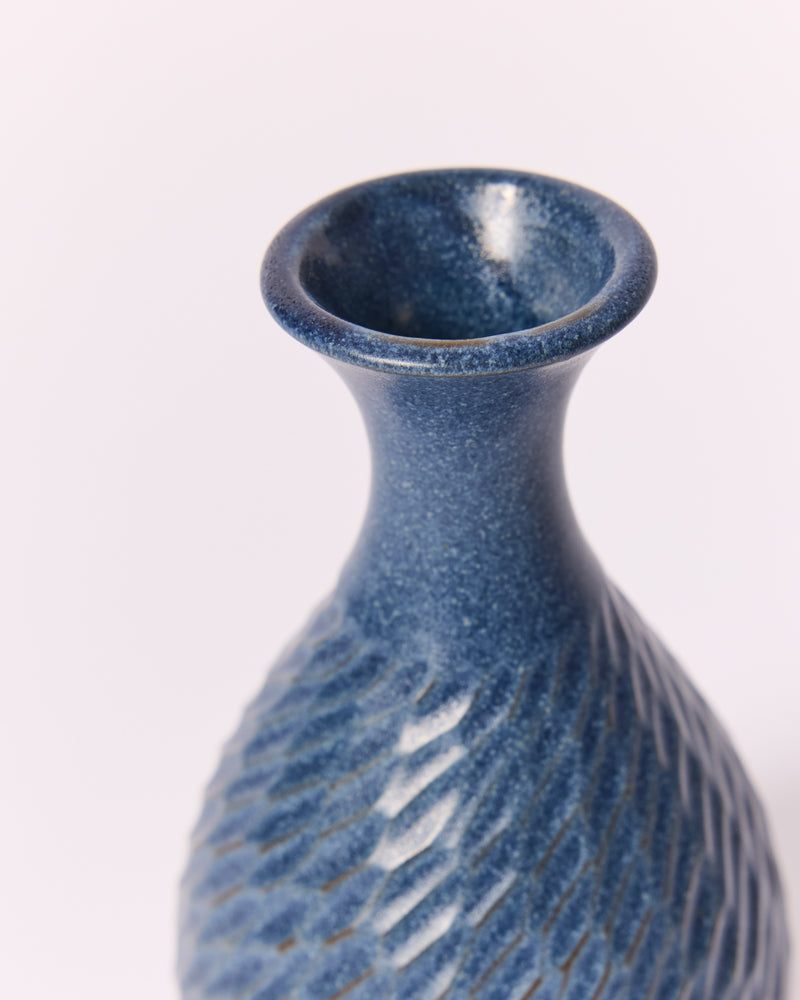 Asahi So —  Medium Carved Podvase in Cobalt Blue