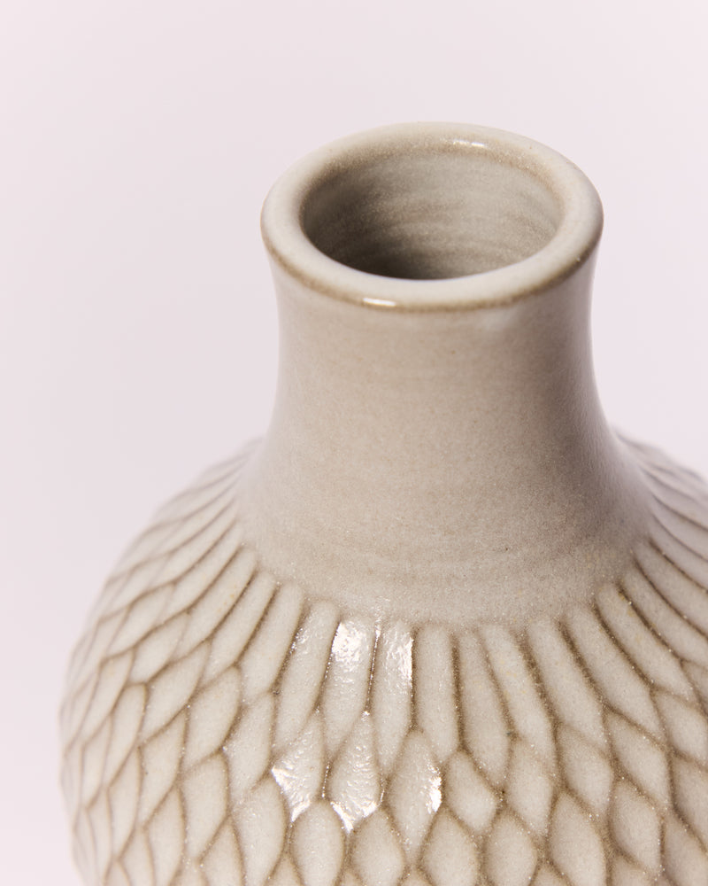 Asahi So —  Small Carved Budvase in Misty White