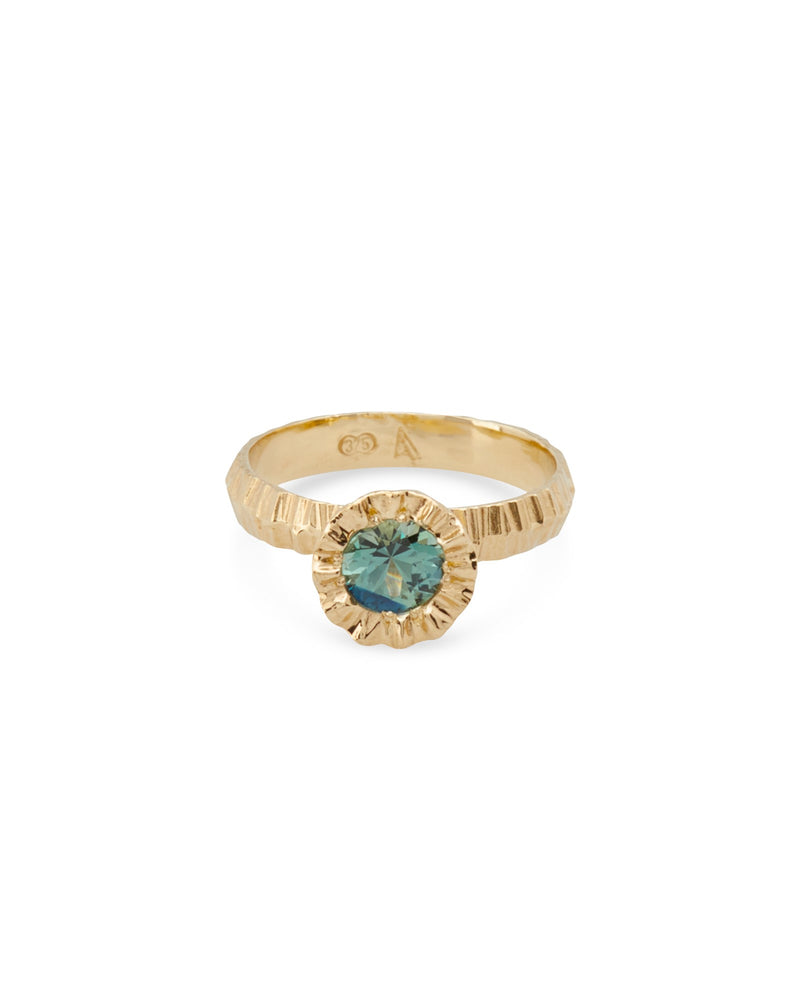 Abby Seymour — 'Ludere' Ring in Gold and Sapphire