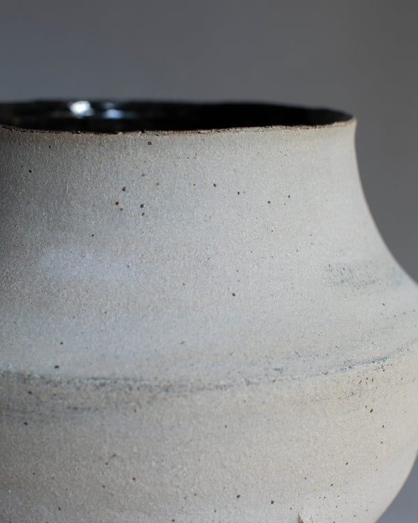 Astrid Soloman  — Vase #2, 2025