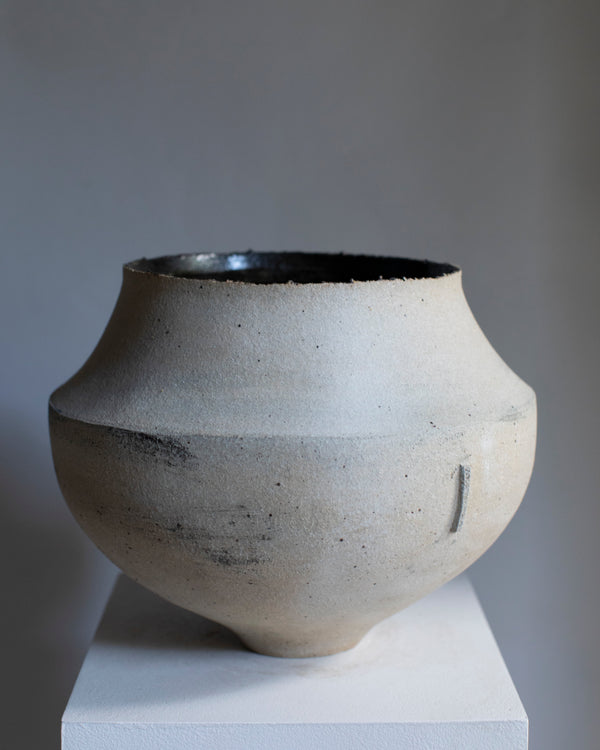 Astrid Soloman  — Vase #3, 2025