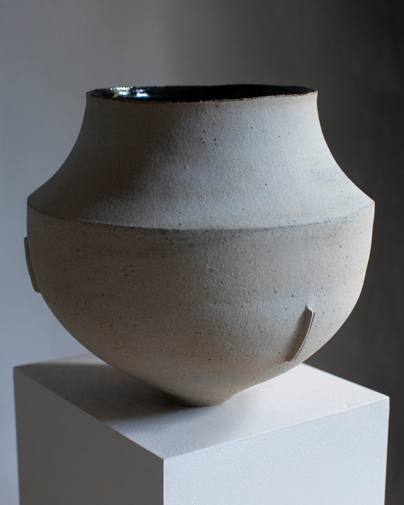 Astrid Soloman  — Vase #3, 2025
