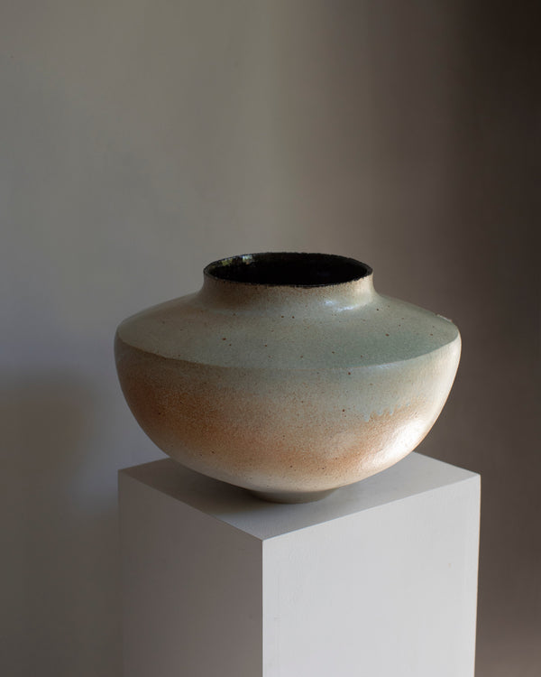 Astrid Soloman  — Vase #4, 2025