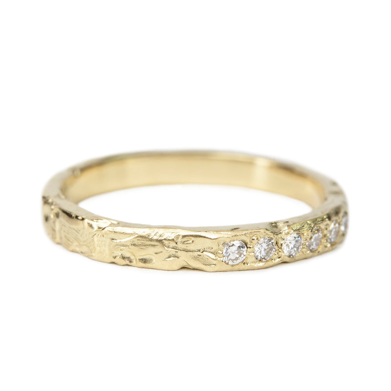 Aurelia Yeomans — 'Earth Frequency' Ring in 14ct Yellow Gold with 10 Diamonds