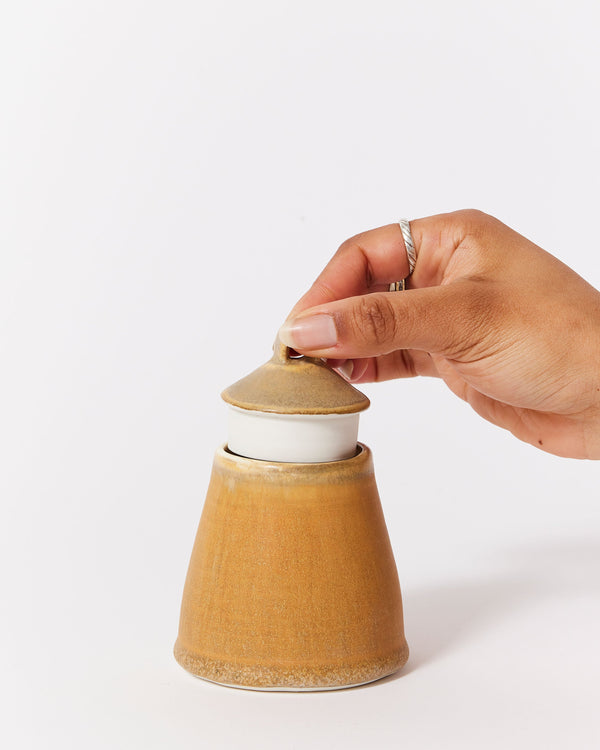 Elizabeth Masters – Container with Lid in 'Apricot'