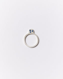 Daria Fox —  'Three Sisters' Silver Ring with Blue Sapphires