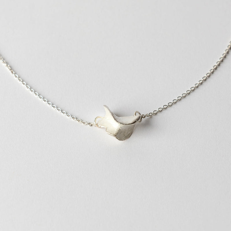 ZIPEI — 'Silver Lining' Necklace in Sterling Silver