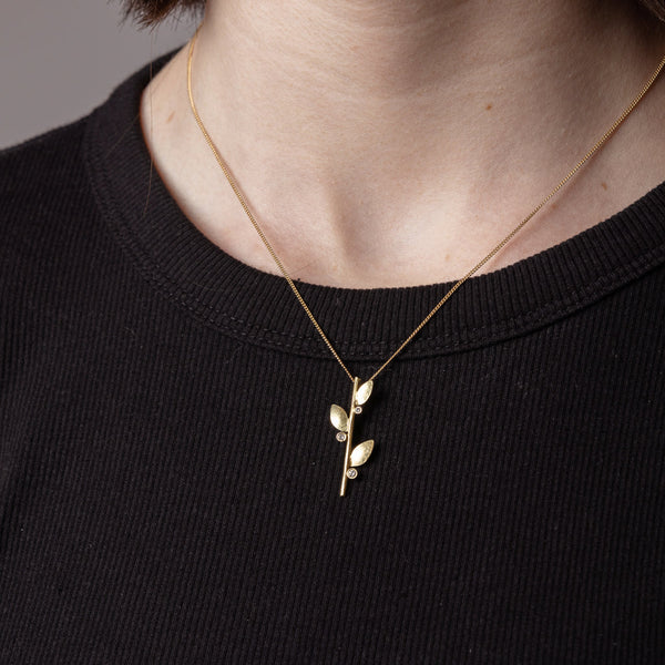 Shimara Carlow — Leaf Necklace in 18ct Gold with Diamonds
