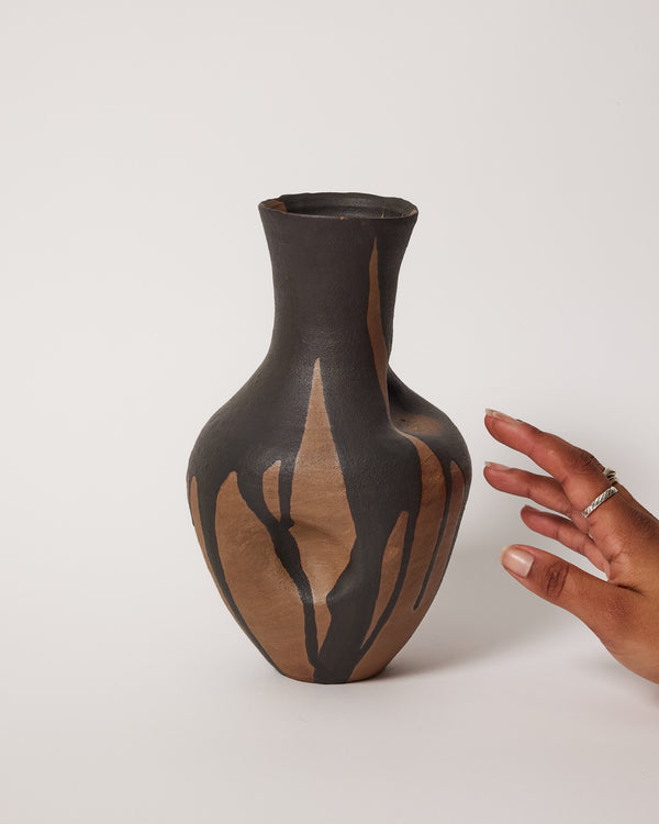 Yen Qin — 'Golden Dao' Long Neck Vase