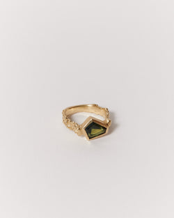 Sophie Quinn — 'Lucy Freeform' Ring with Dark Green Sapphire 9ct Yellow Gold