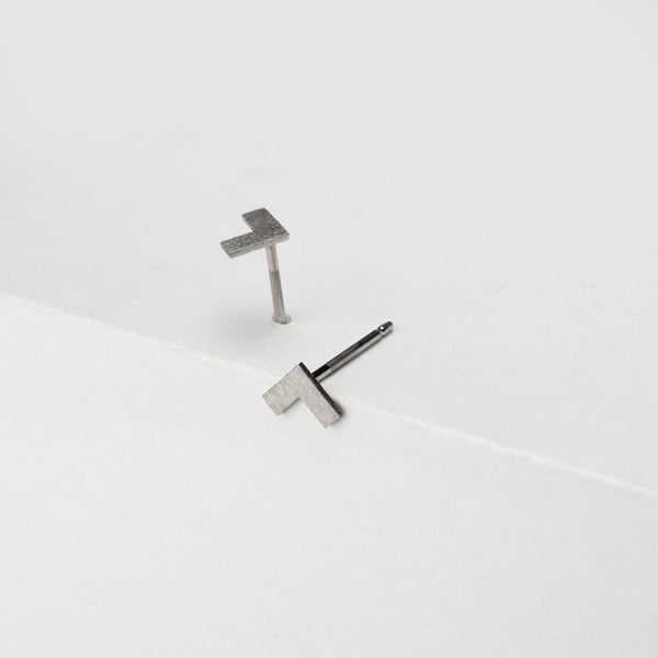 Ferro Forma — Arrow Earrings in Stainless Steel