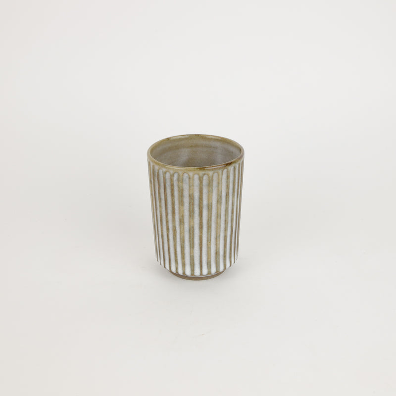 Terunobu Hirata —  Grooved Cup in Straw White
