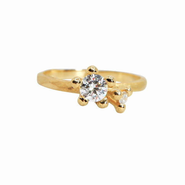 Taë Schmeisser — Nestled in Bloom Round Diamond Ring in 18ct Yellow Gold