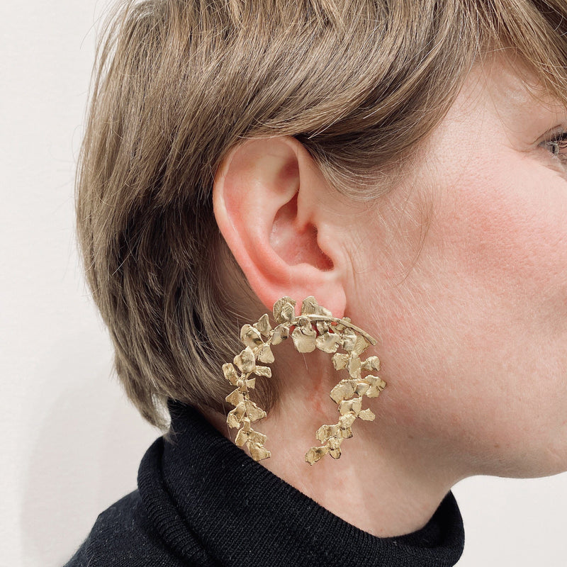 Juan Castro —'Laurel I' Earrings in Gold Plated Sterling Silver Jewellery Juan Castro | Craft