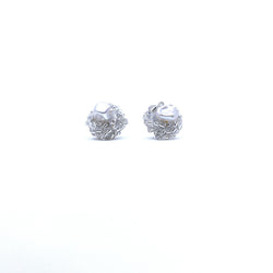 Louise Meuwissen — Beaded Stud Earrings in Silver with White Pearl Jewellery Louise Meuwissen | Craft