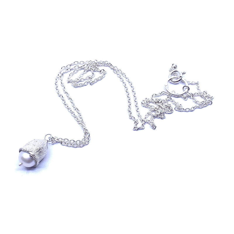 Sunggee Min - Necklace with White Freshwater Peal Jewellery Sunggee Min | Craft