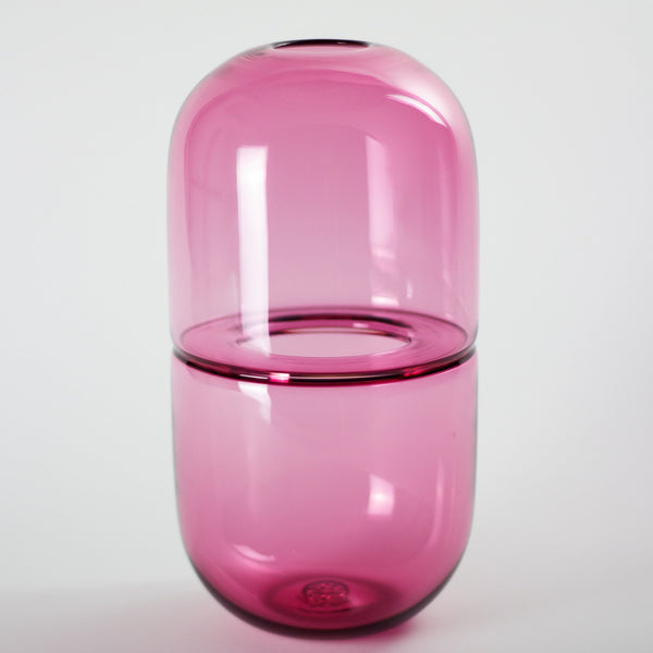 YEEND — 'Sugarpill' Vase in Cherry Pink Glass YEEND | Craft